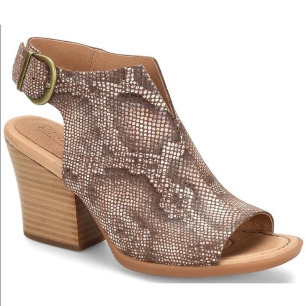 Born Moraine Snake Print Sandals Heels Leather Peep Toe Ankle Strap Buckle 7